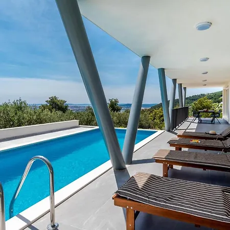 Boko Villa Klis